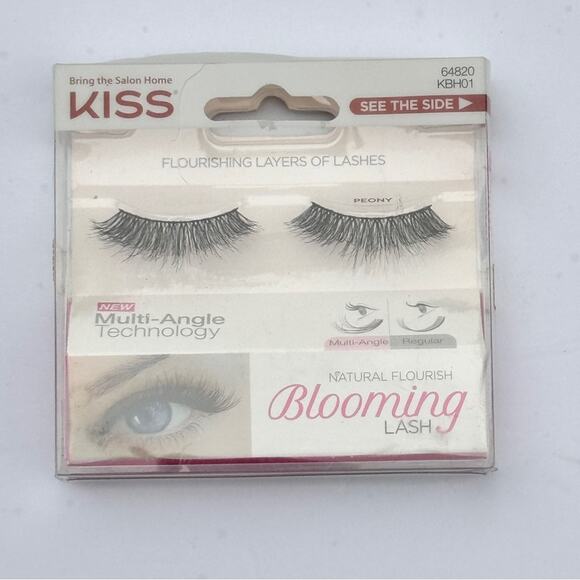 Kiss Natural Flourish Blooming  Makeup Beauty Lash Extension  NWT - Picture 1 of 6